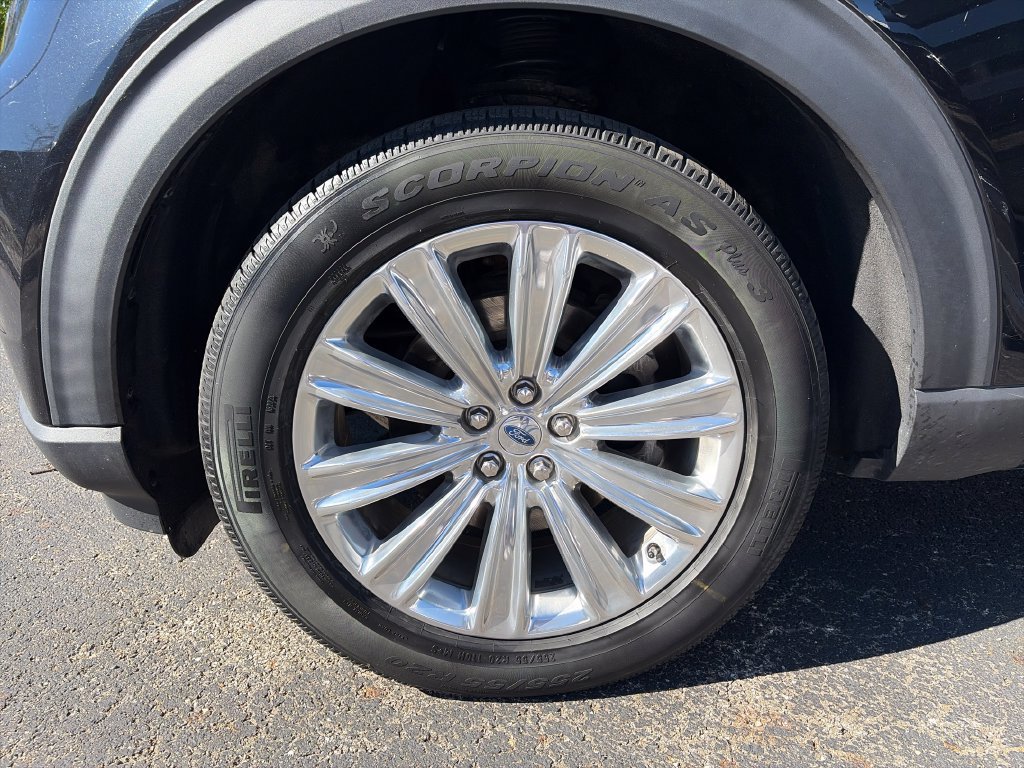 Used 2020 Ford Explorer Limited AWD/4WD image 29