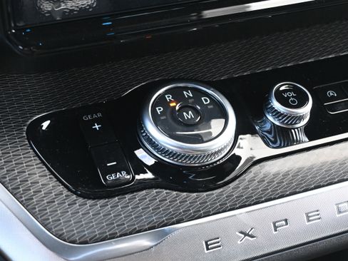 New 2026 Ford Expedition Max Platinum w/ Stealth Appearance Package image 27