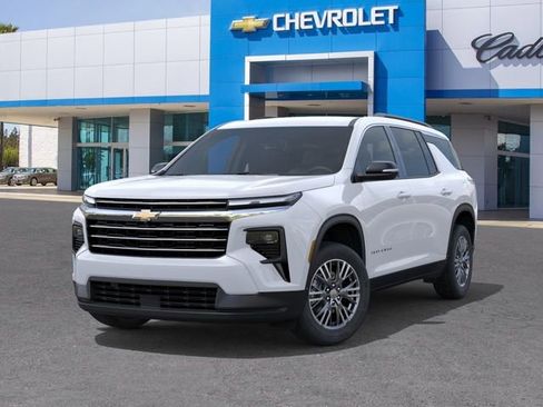 New 2026 Chevrolet Traverse LT w/ Driver Confidence Package FWD image 32