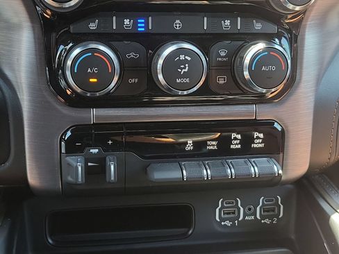 Used 2021 RAM 1500 Limited AWD/4WD image 34