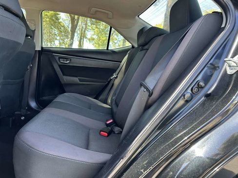 Used 2018 Toyota Corolla LE image 23