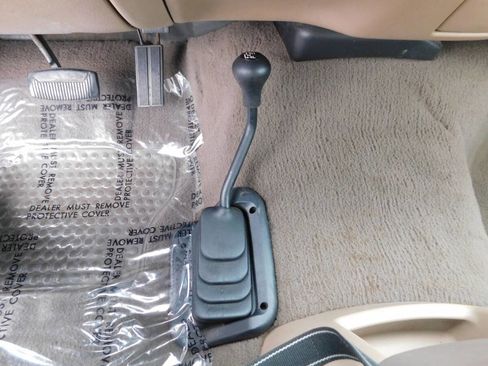 Used 1999 Ford F250 Lariat image 13