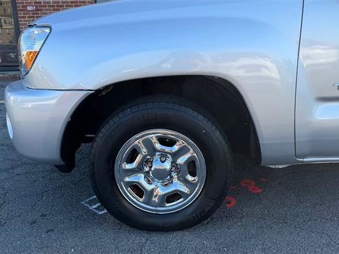 Used 2010 Toyota Tacoma 2WD Access Cab image 5