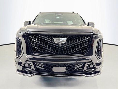 Used 2025 Cadillac Escalade V w/ LPO, ONYX Package AWD/4WD image 11