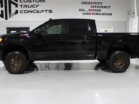 Used 2023 Chevrolet Silverado 1500 LT Trail Boss AWD/4WD image 22