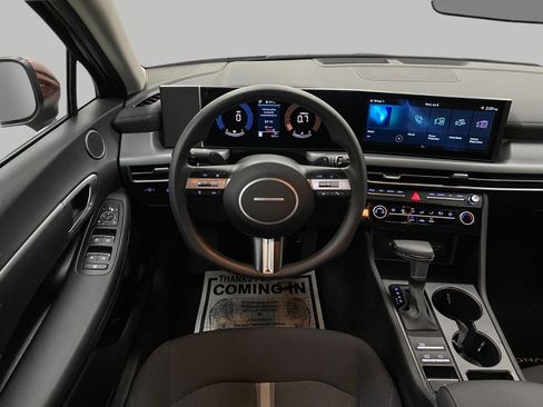 Certified 2025 Hyundai Sonata SE FWD image 12