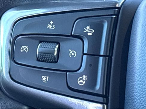 Used 2021 Chevrolet Tahoe RST w/ Luxury Package image 17