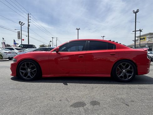 Used 2019 Dodge Charger R/T RWD image 3