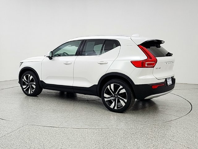 Used 2024 Volvo XC40 B5 Plus w/ Protection Package Premier AWD/4WD image 7