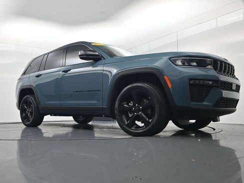 Used 2026 Jeep Grand Cherokee Limited w/ Limited Altitude Package AWD/4WD image 49