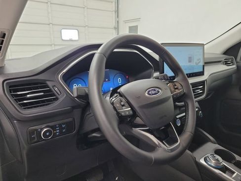 Used 2025 Ford Escape Platinum AWD/4WD image 20