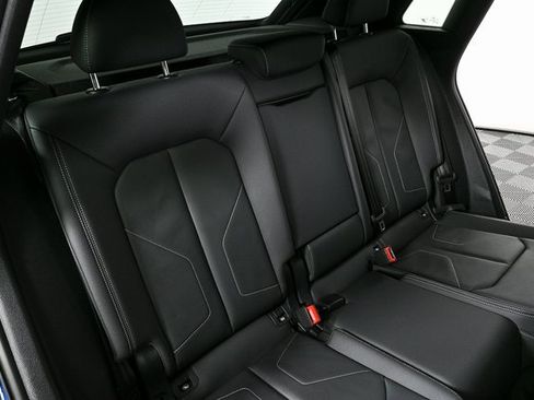 Certified 2025 Audi Q3 2.0T Premium image 21