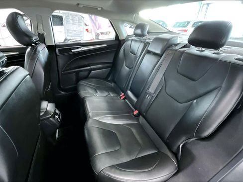 Used 2015 Ford Fusion Titanium image 27