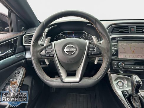 Used 2023 Nissan Maxima SR w/ Sport Mat Group FWD image 14