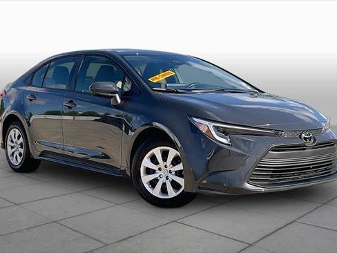 Certified 2026 Toyota Corolla LE FWD image 3