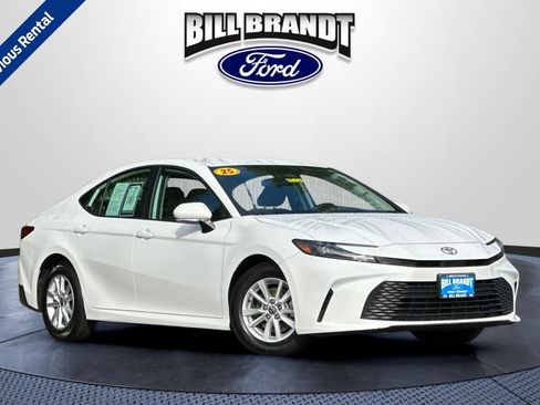 Used 2025 Toyota Camry LE FWD image 1