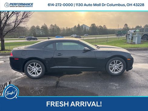 Used 2016 Chevrolet Camaro LT w/ RS Package image 3