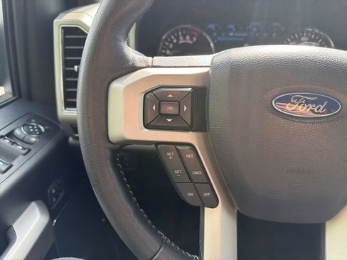 Used 2019 Ford F150 Lariat image 13