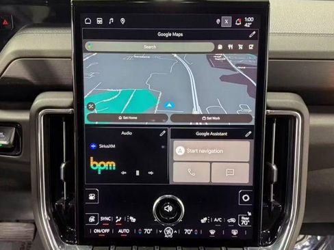 Used 2025 GMC Yukon Denali AWD/4WD image 18