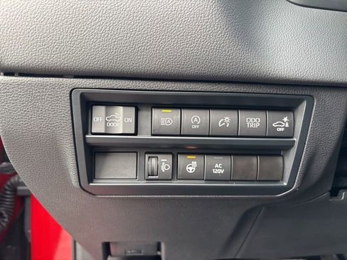 Used 2023 Toyota Tundra Limited image 43