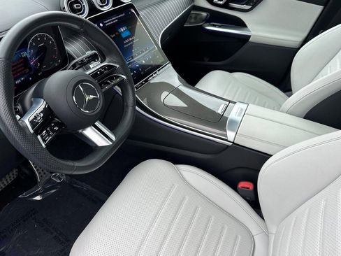 Certified 2023 Mercedes-Benz GLC 300 image 4