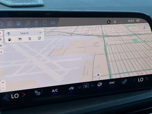 New 2025 Chevrolet Traverse LT w/ Enhanced Driving Package image 24