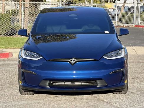 Used 2022 Tesla Model X Plaid image 2