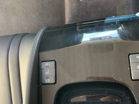 Used 2018 Toyota Mirai image 17