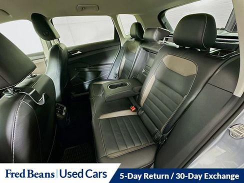 Used 2022 Volkswagen Taos SEL image 25