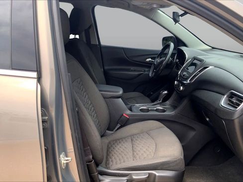 Used 2019 Chevrolet Equinox LT FWD image 9