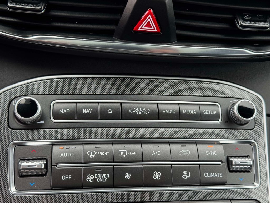 Used 2023 Hyundai Santa Fe SEL Premium AWD/4WD image 28