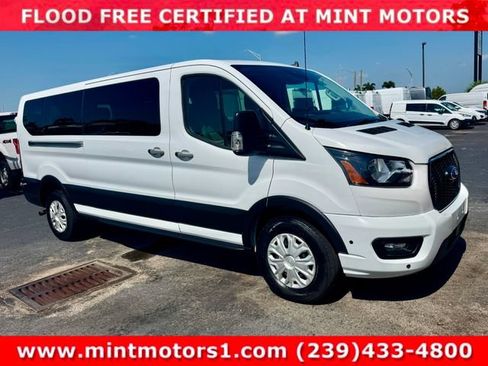 Used 2024 Ford Transit 350 XLT RWD image 4