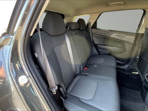 Used 2024 Kia Sportage LX FWD image 26