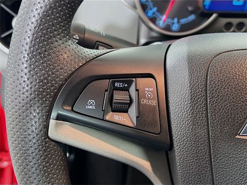 Used 2015 Chevrolet Sonic LT image 13