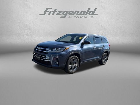Used 2017 Toyota Highlander Limited Platinum AWD/4WD image 3