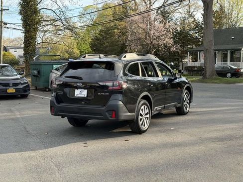Used 2020 Subaru Outback Premium AWD/4WD image 11