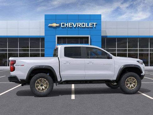 New 2026 Chevrolet Colorado ZR2 w/ Technology Package AWD/4WD image 5
