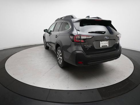 Used 2025 Subaru Outback Premium w/ Popular Package #1A image 35