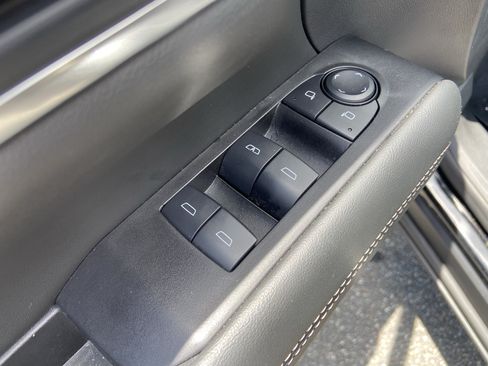 Used 2025 GMC Terrain Elevation w/ Black Edition AWD/4WD image 10