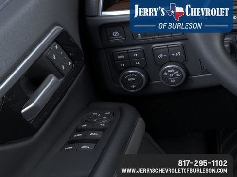 New 2026 Chevrolet Suburban High Country AWD/4WD image 24