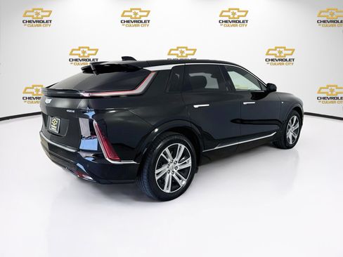Used 2024 Cadillac Lyriq Tech RWD image 8