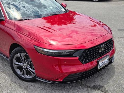 Used 2023 Honda Accord EX-L image 3