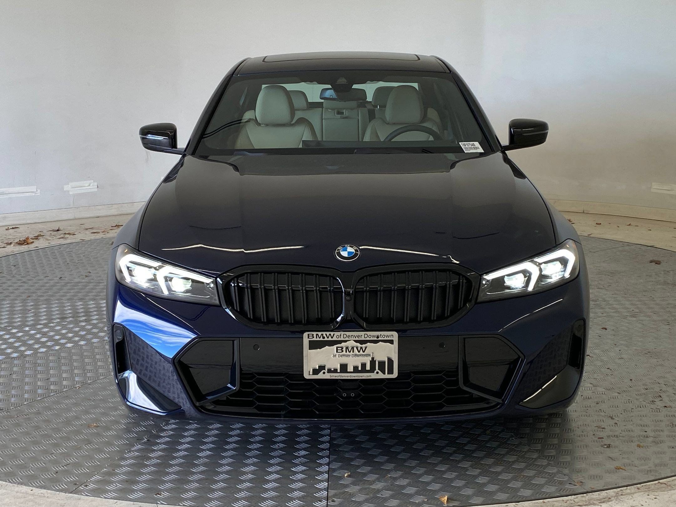 Used 2026 BMW 330i xDrive Sedan w/ M Sport Package AWD/4WD image 5