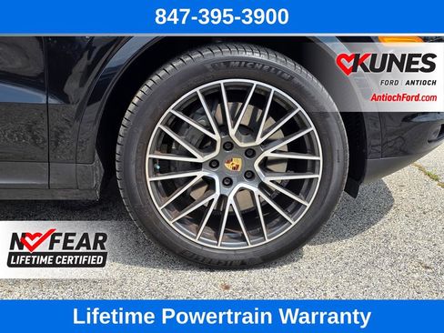 Used 2019 Porsche Cayenne S AWD/4WD image 9