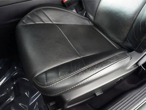 Used 2016 Dodge Challenger SRT Hellcat RWD image 31