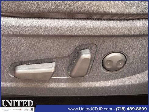 Used 2020 Hyundai Santa Fe SEL image 14