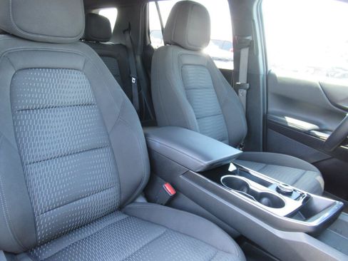 Certified 2026 Chevrolet Equinox LT FWD image 9