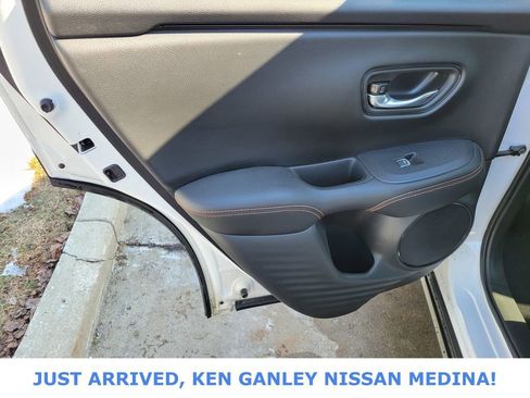 Used 2024 Honda HR-V Sport image 16