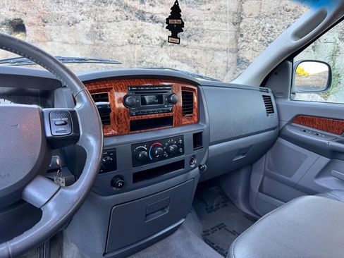 Used 2006 Dodge Ram 2500 Truck SLT AWD/4WD image 19