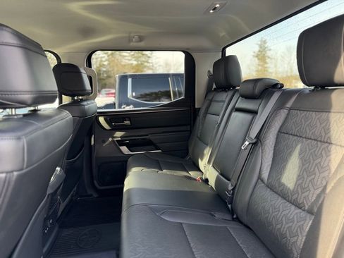 Used 2024 Toyota Tundra Limited image 5